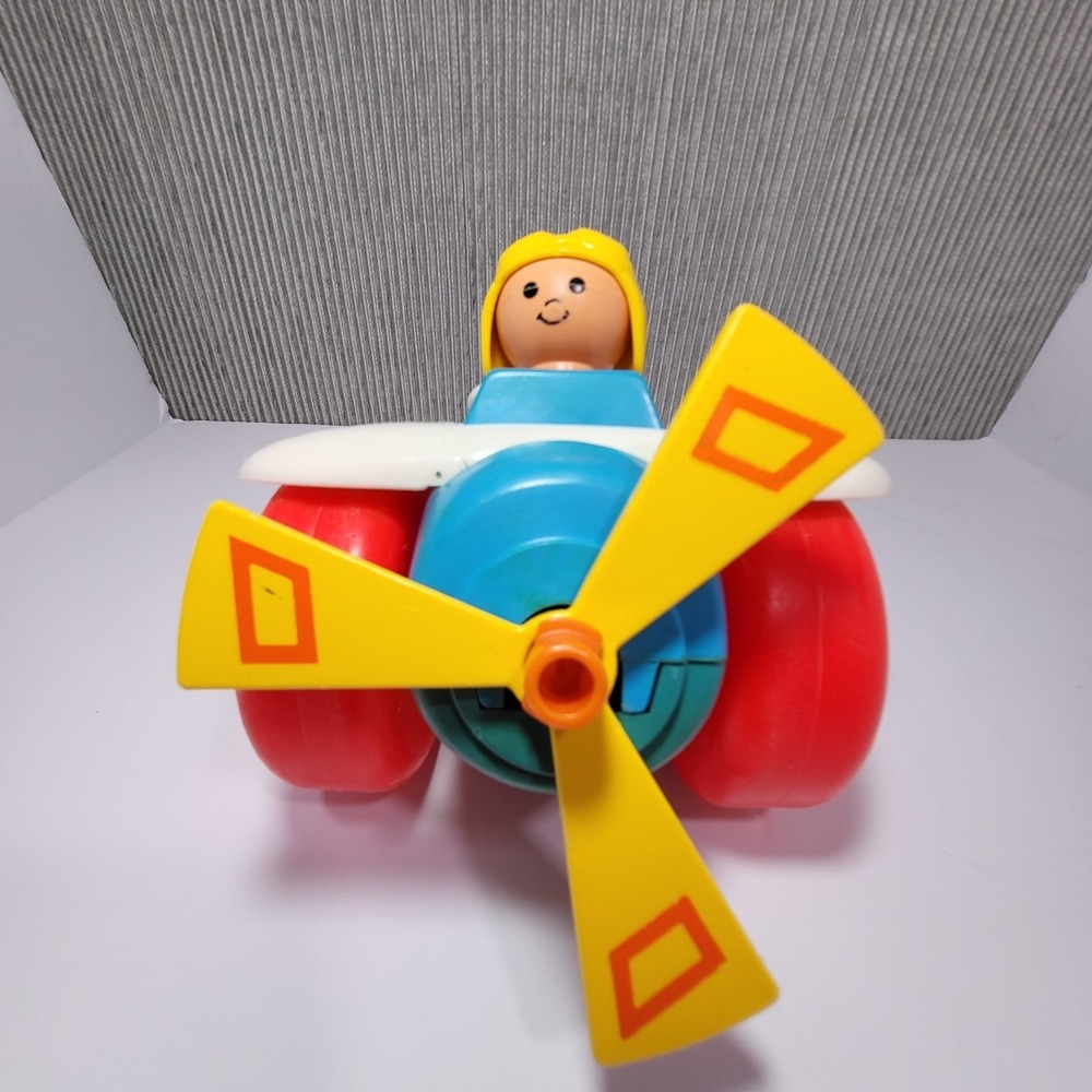 Vintage 1980 Fisher Price Little People Airplane #171 Pull Toy Pilot Propeller